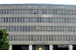 Gov't revenues grow 19% in January-May: DOF